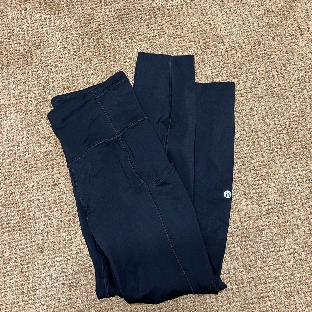 Lululemon black leggings with pockets